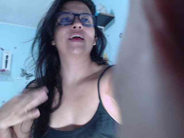 ana-loveee webcam