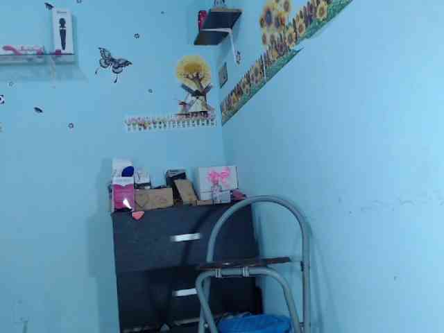 ana-loveee webcam