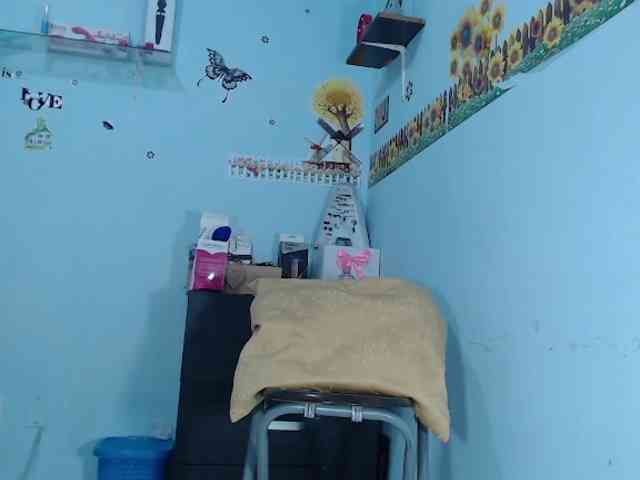 ana-loveee webcam