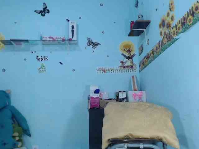 ana-loveee webcam