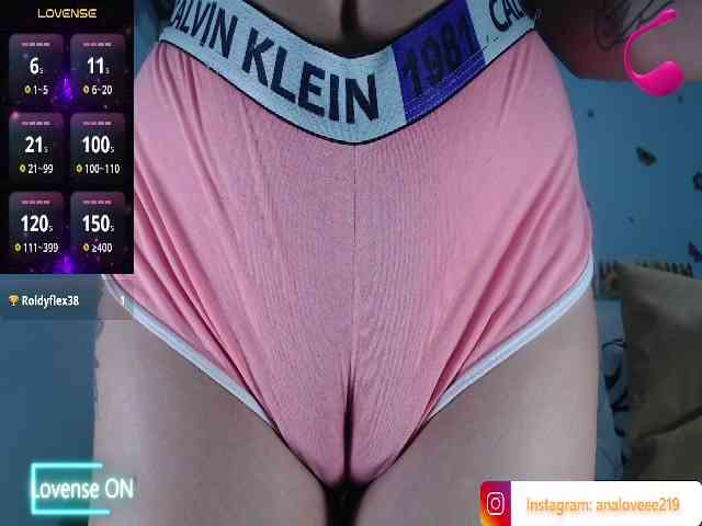 ana-loveee webcam