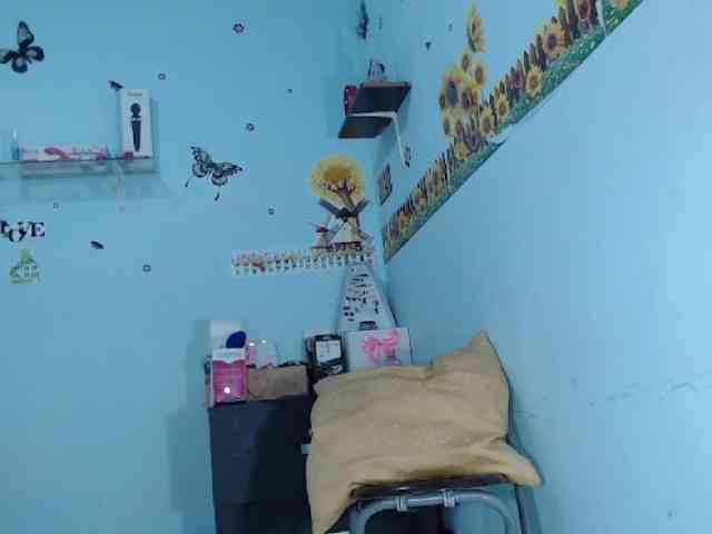 ana-loveee webcam