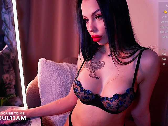 juli-jam's BongaCams show and profile