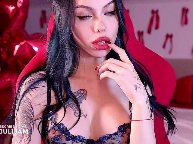 juli-jam's BongaCams show and profile