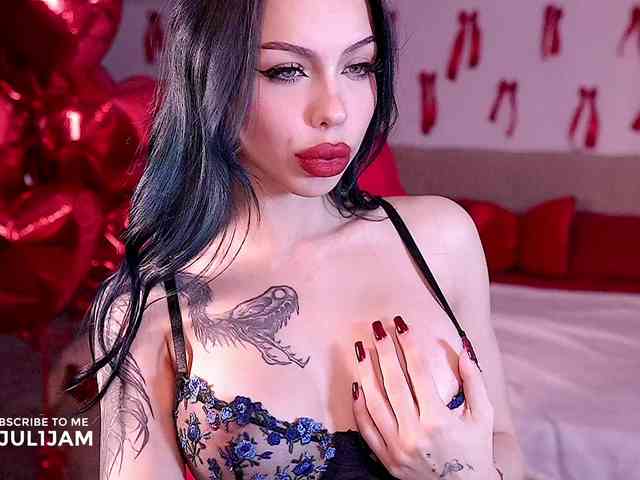 juli-jam Live Webcam on BongaCams