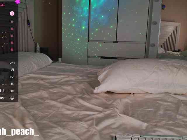KristinaMoon webcam