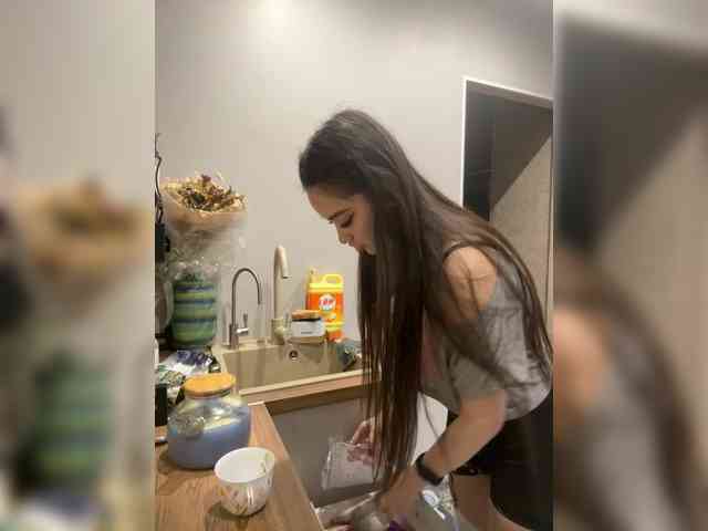 MoanaQliphoth webcam