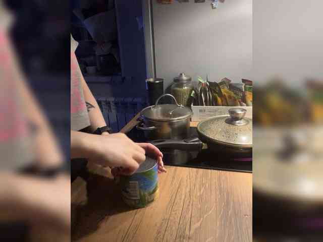 MoanaQliphoth webcam