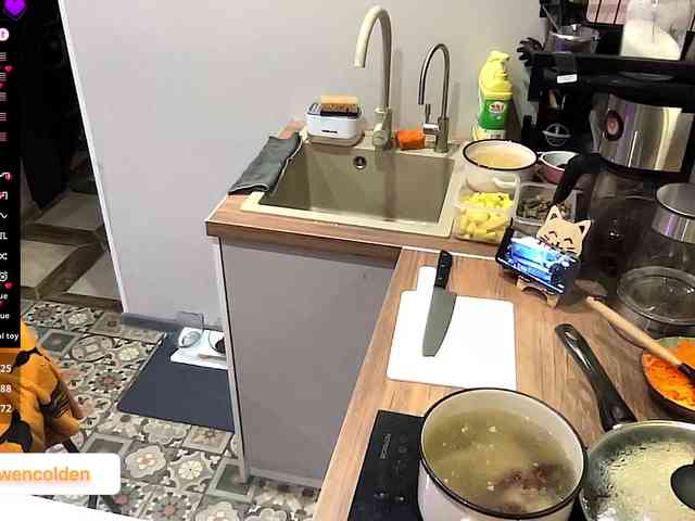 MoanaQliphoth webcam