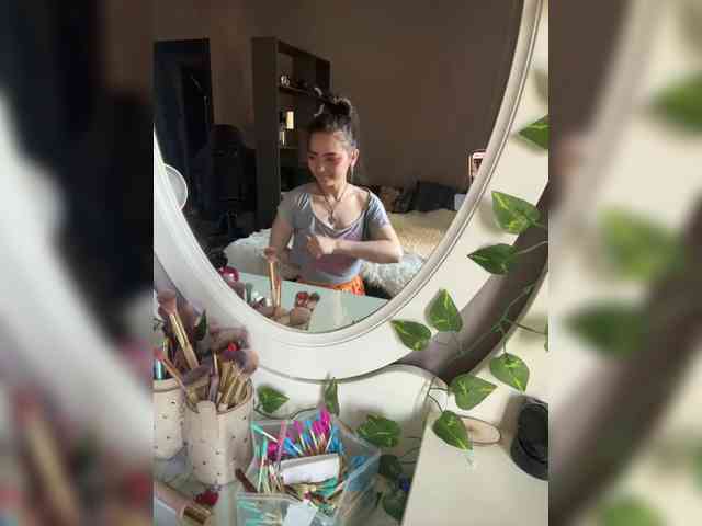 MoanaQliphoth webcam