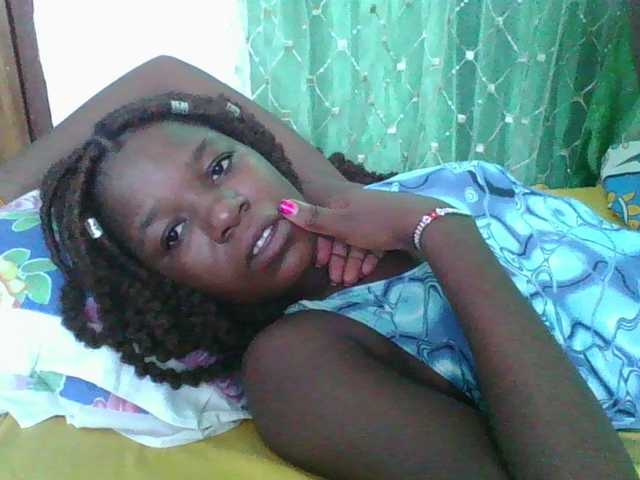 sweetchic's BongaCams show and profile