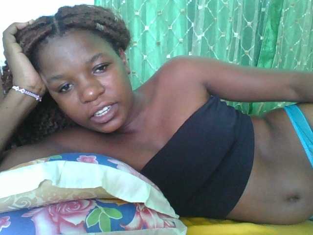 sweetchic's BongaCams show and profile