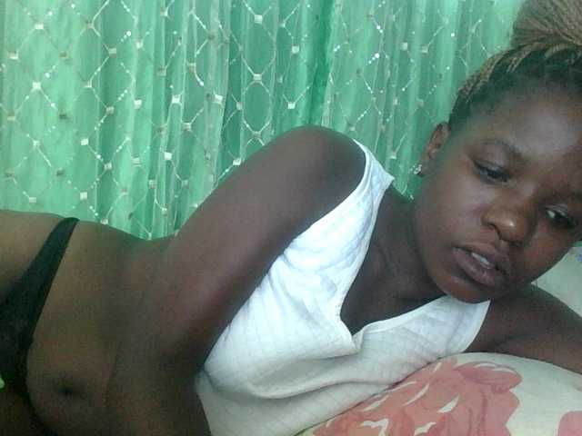 sweetchic's BongaCams show and profile