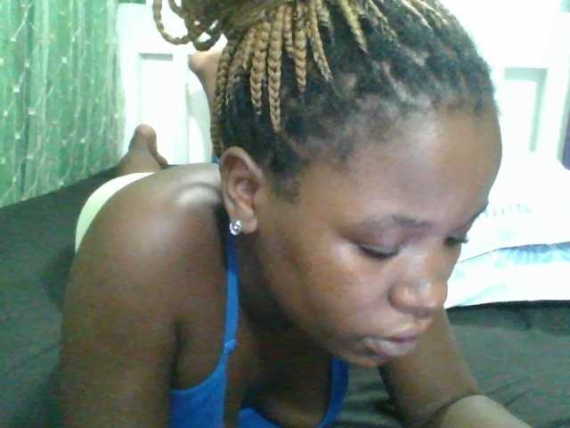 sweetchic's BongaCams show and profile