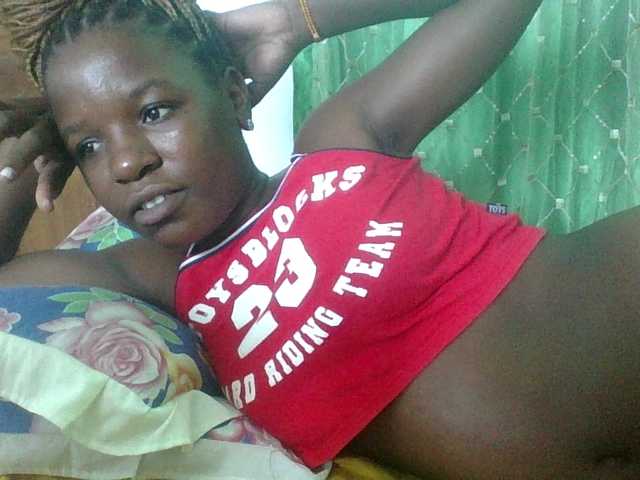 sweetchic's BongaCams show and profile