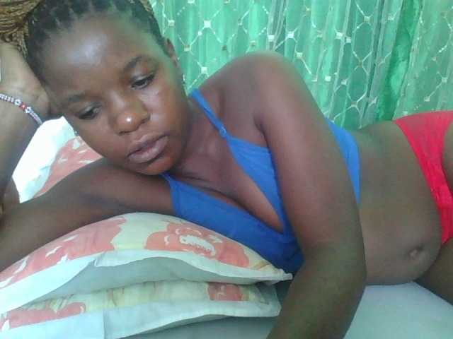 sweetchic's BongaCams show and profile