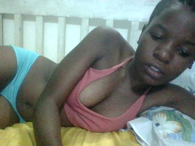 Sex chat gratuit in direct cu sweetchic pe BongaCams