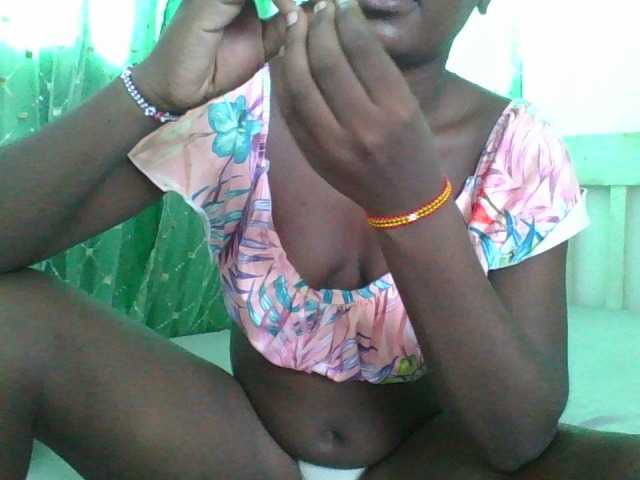 sweetchic's BongaCams show and profile