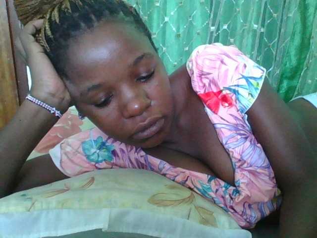 sweetchic's BongaCams show and profile