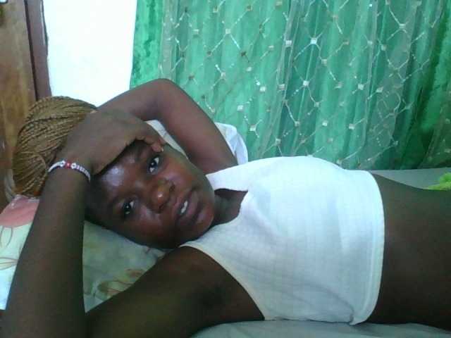 sweetchic's BongaCams show and profile