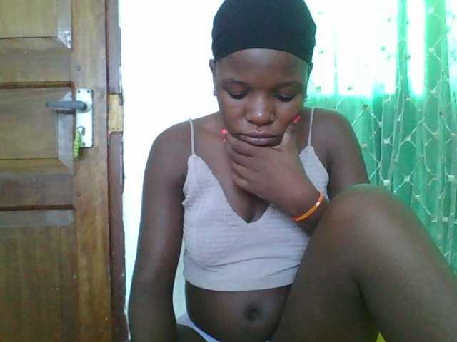 sweetchic's BongaCams show and profile