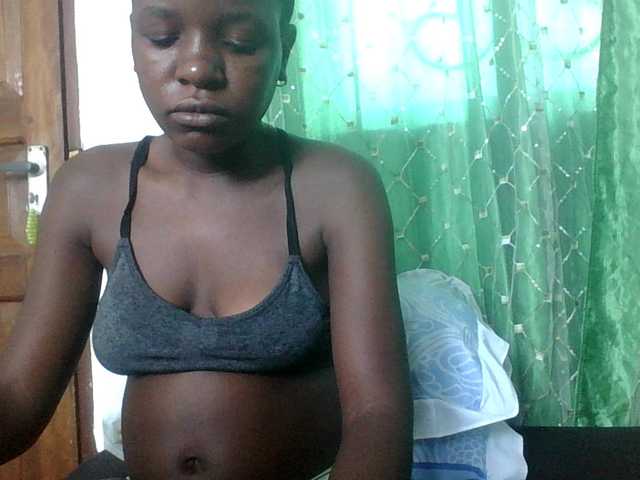 sweetchic's BongaCams show and profile