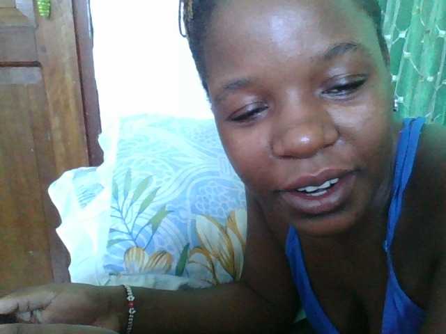 sweetchic's BongaCams show and profile