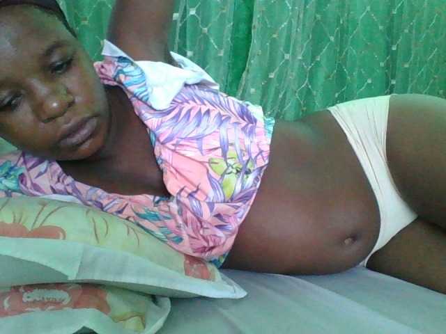 sweetchic's BongaCams show and profile