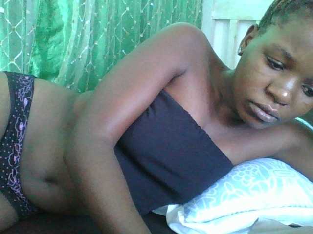 sweetchic's BongaCams show and profile