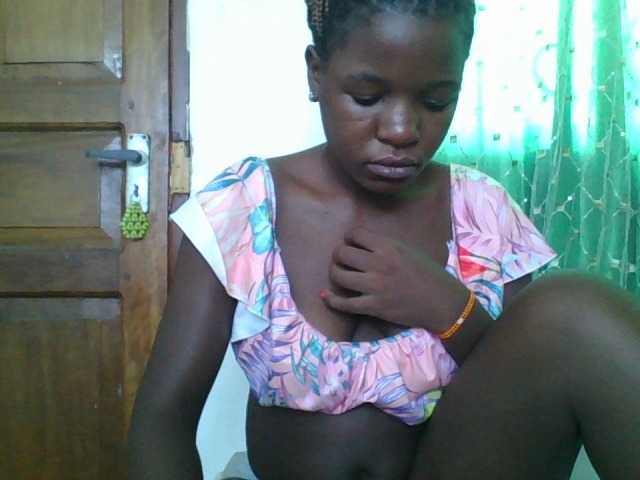 sweetchic's BongaCams show and profile