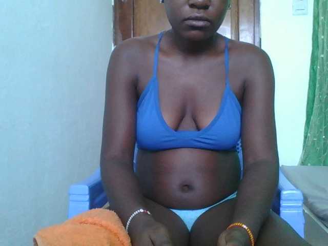 sweetchic's BongaCams show and profile