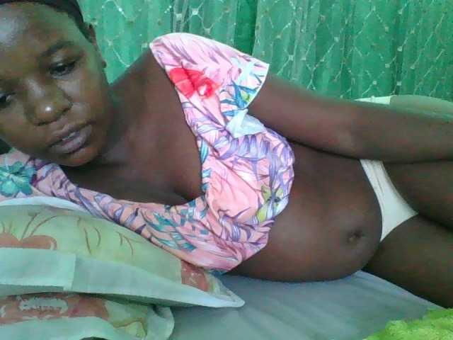 sweetchic's BongaCams show and profile