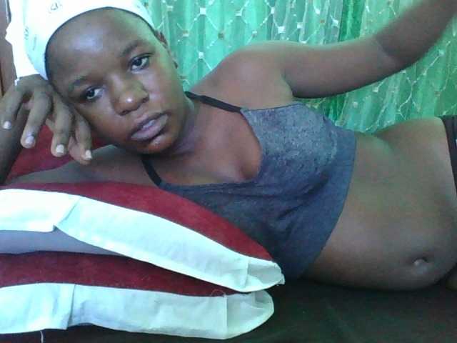 sweetchic's BongaCams show and profile