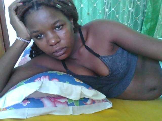 sweetchic's BongaCams show and profile