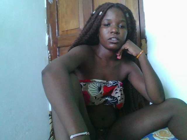 sweetchic's BongaCams show and profile