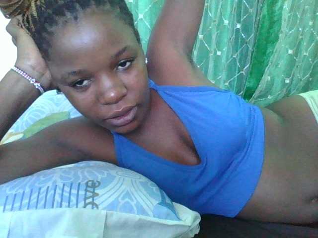 sweetchic's BongaCams show and profile