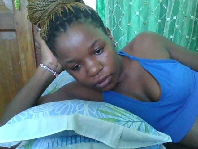 sweetchic's BongaCams show and profile