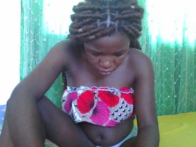 sweetchic's BongaCams show and profile