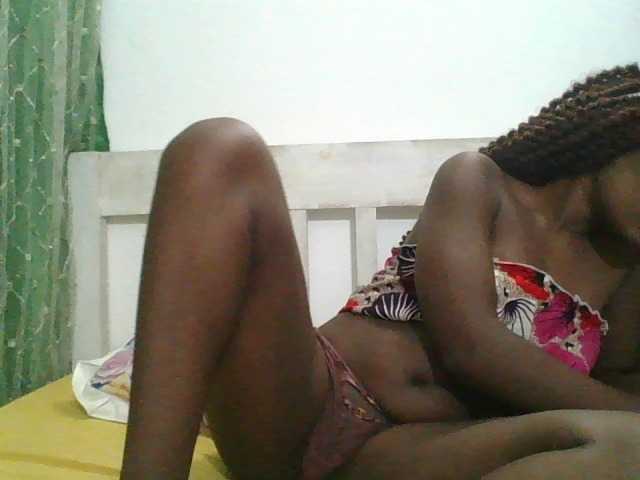 sweetchic's BongaCams show and profile