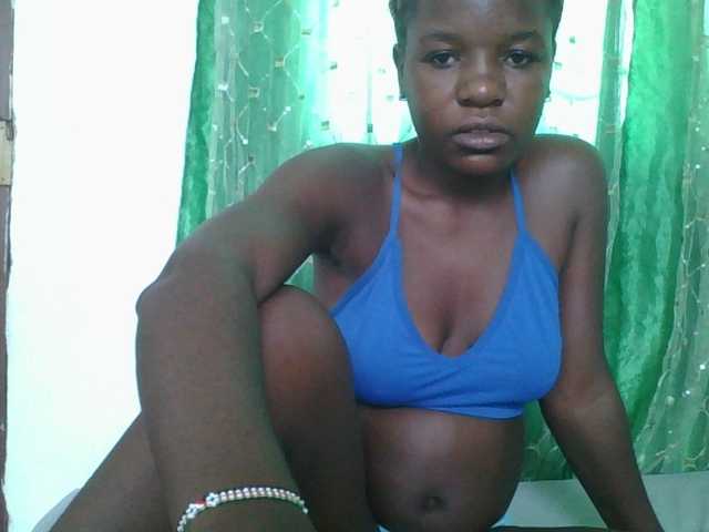 sweetchic's BongaCams show and profile