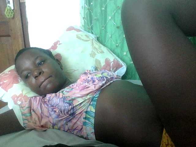 sweetchic's BongaCams show and profile