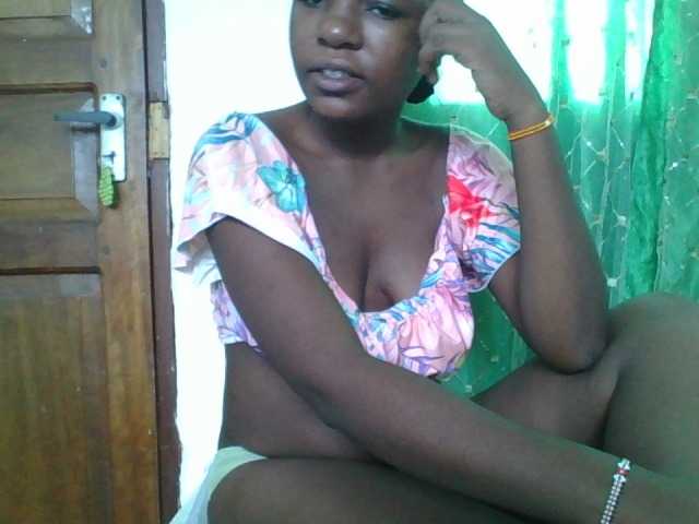 sweetchic's BongaCams show and profile