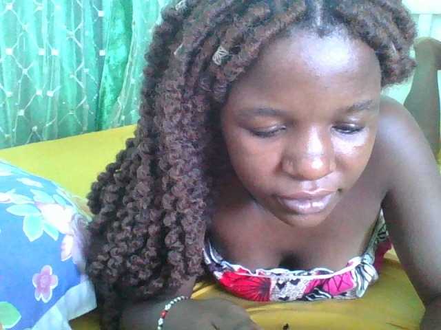 sweetchic's BongaCams show and profile