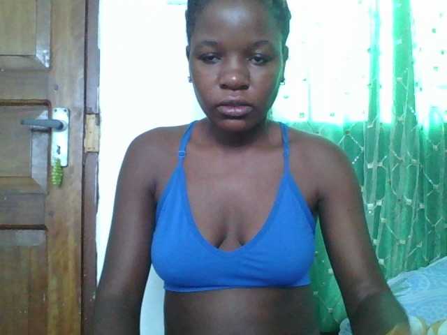 sweetchic's BongaCams show and profile