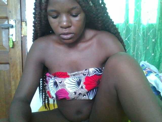 sweetchic's BongaCams show and profile