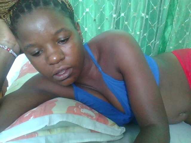 sweetchic's BongaCams show and profile