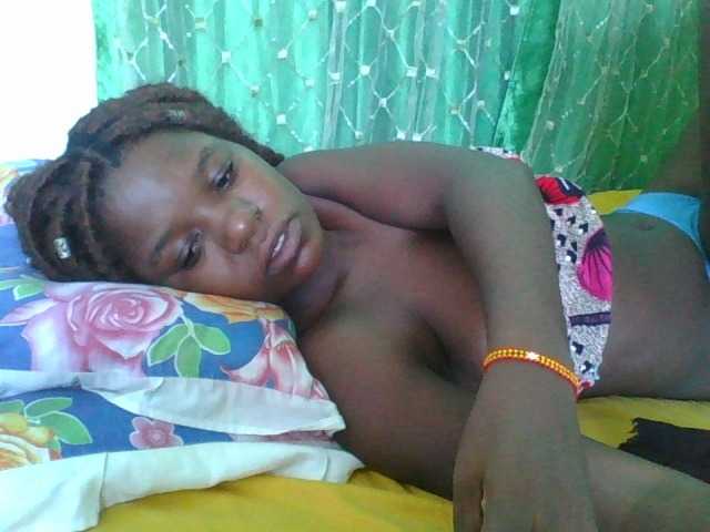 sweetchic's BongaCams show and profile