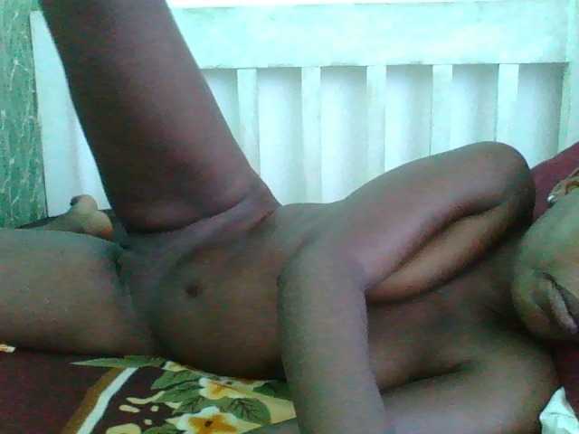 sweetchic's BongaCams show and profile