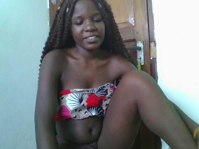 sweetchic's BongaCams show and profile