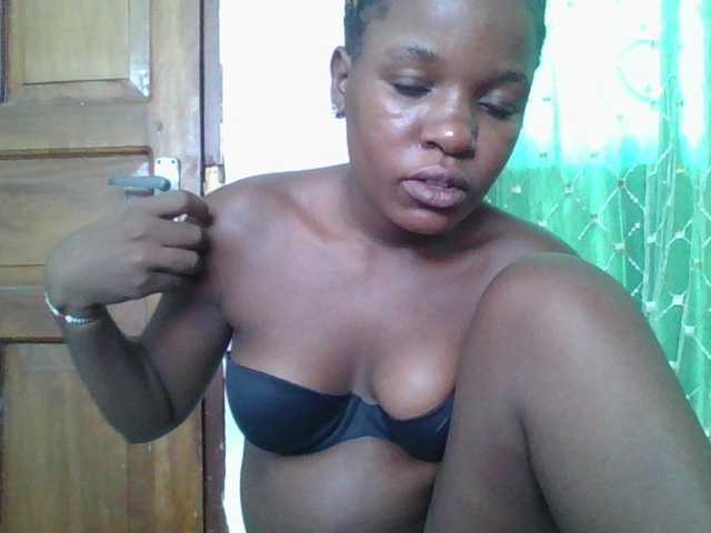 sweetchic's BongaCams show and profile